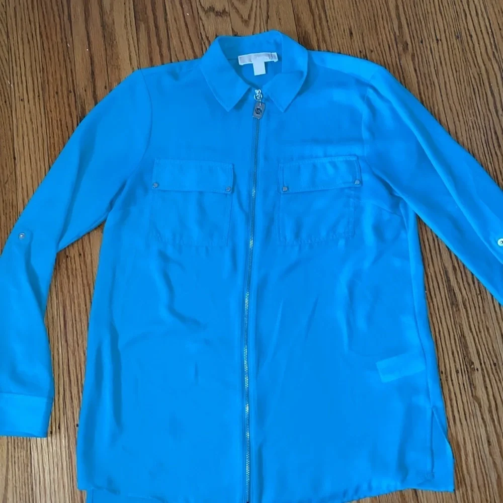 Michael Kors size small teal blouse
